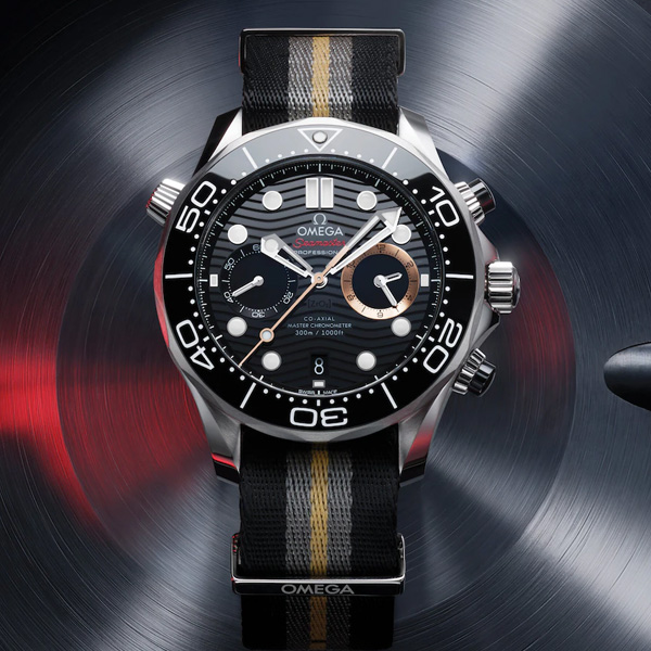 Omega Seamaster Diver 300M Chronograph 007 First Light  210.32.44.51.01.002
