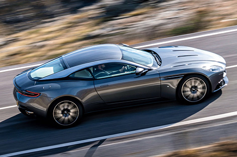 Aston Martin DB11 4