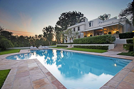 Albert Broccoli Tom Ford Wearstler villa beverly hills pool 1