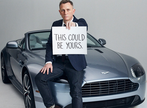James Bond Daniel Craig Aston Martin Omaze UNMAS