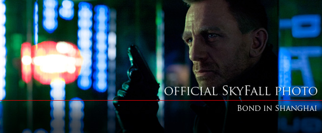 Official Skyfall photo Bond in Shanghai