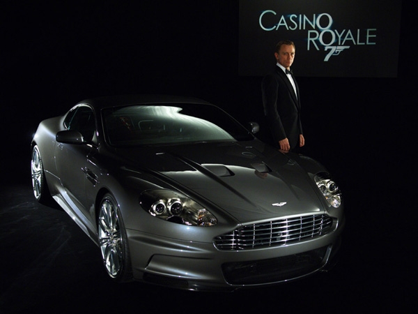 au009-aston-martin-dbs-cr-bond.jpg