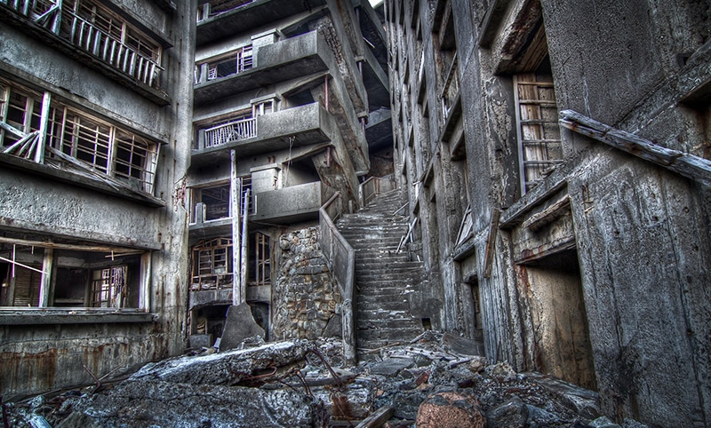 hey unod....ghost city book Tr024-nagasaki-hashima-stairway-to-hell