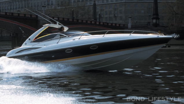James Bond Boat