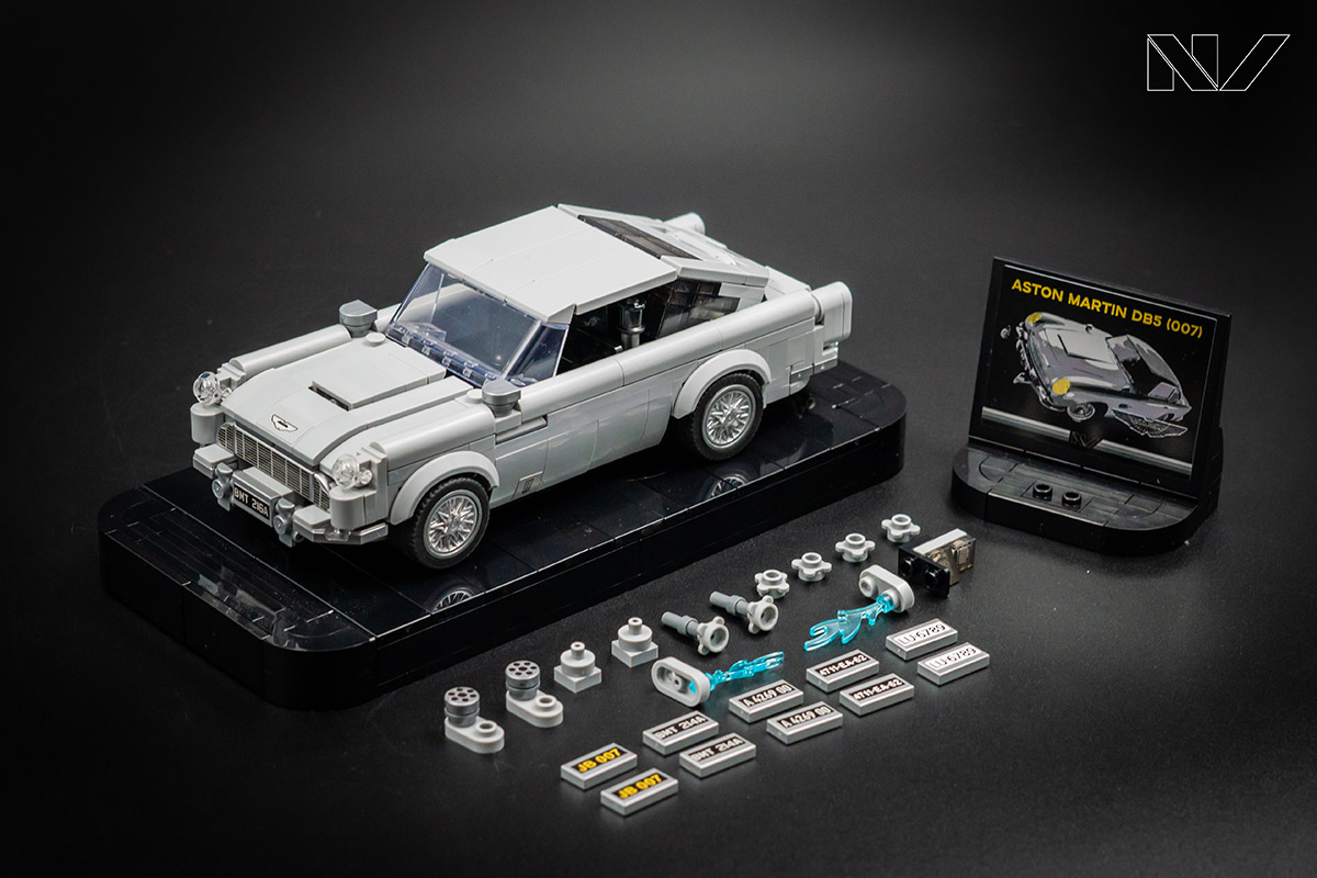 Fan-made LEGO Aston Martin DB5 with working gadgets