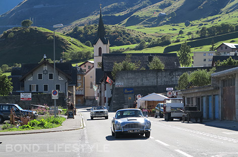 Aston Martin Ford Mustang andermatt goldfinger