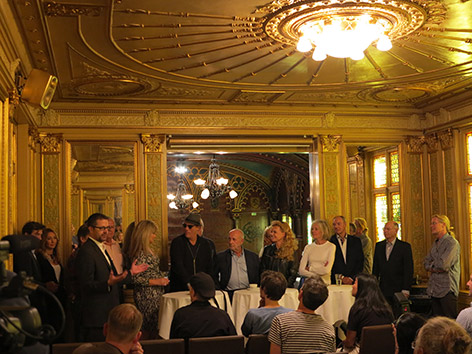 press conference hotel berns james bond