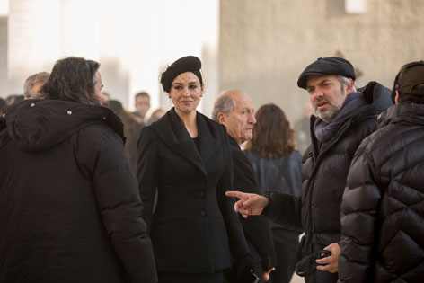 Monica Bellucci SPECTRE sam mendes hoyte van hoytema