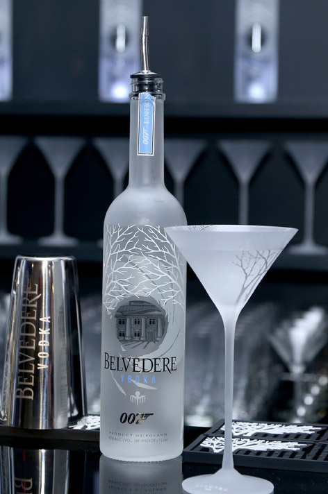 Belvedere SPECTRE 007 Pure Vodka Magnum 1.75 litre / Illumination