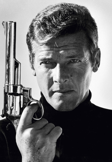 Pierce Brosnan pays tribute to iconic Sean Connery