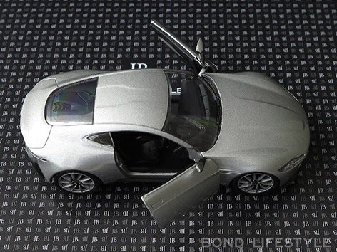 Corgi Aston Martin DB10 1 36 top side open