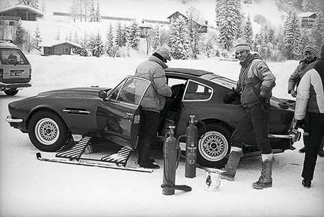 living daylights special effects aston martin v8 vantage