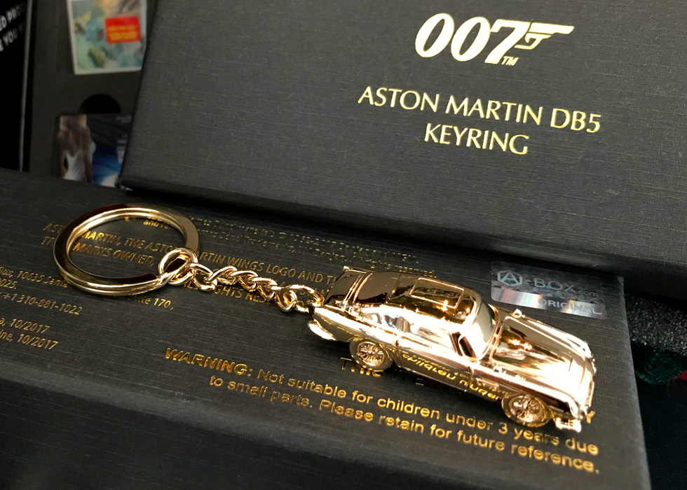 Aston martin db5 keyring sale