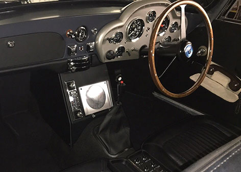 aston martin db5 gadgets interior model