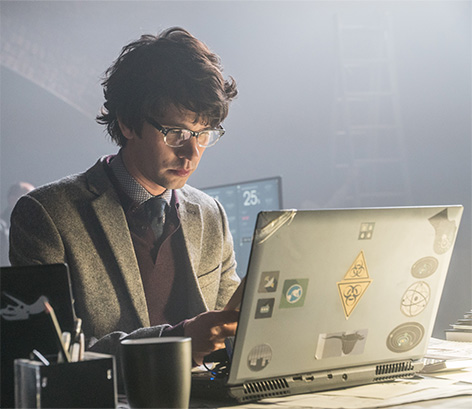 Q laptop SPECTRE Ben Whishaw