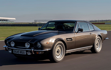 aston martin v8 vantage silverstone james bond no time to die