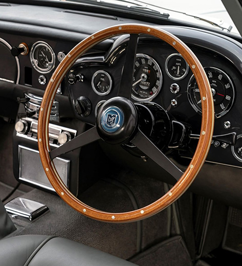 Aston Martin DB5 Goldfinger continuation 2 interior steering wheel