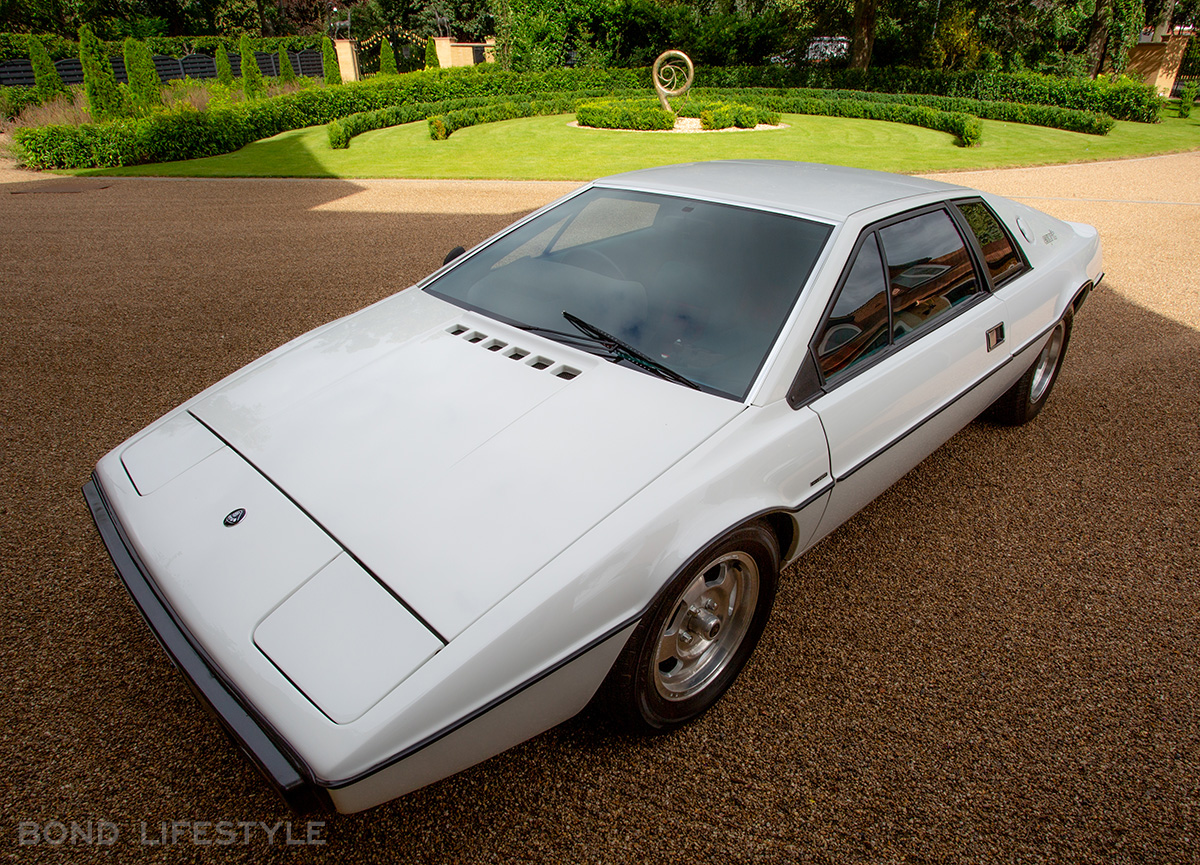 Stunning Lotus Esprit The Spy Who Loved Me tribute car for sale