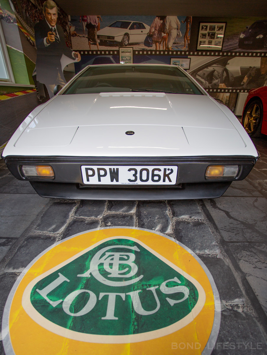 Lotus Esprit The Spy Who Loved Me rear licence plate garage showroom