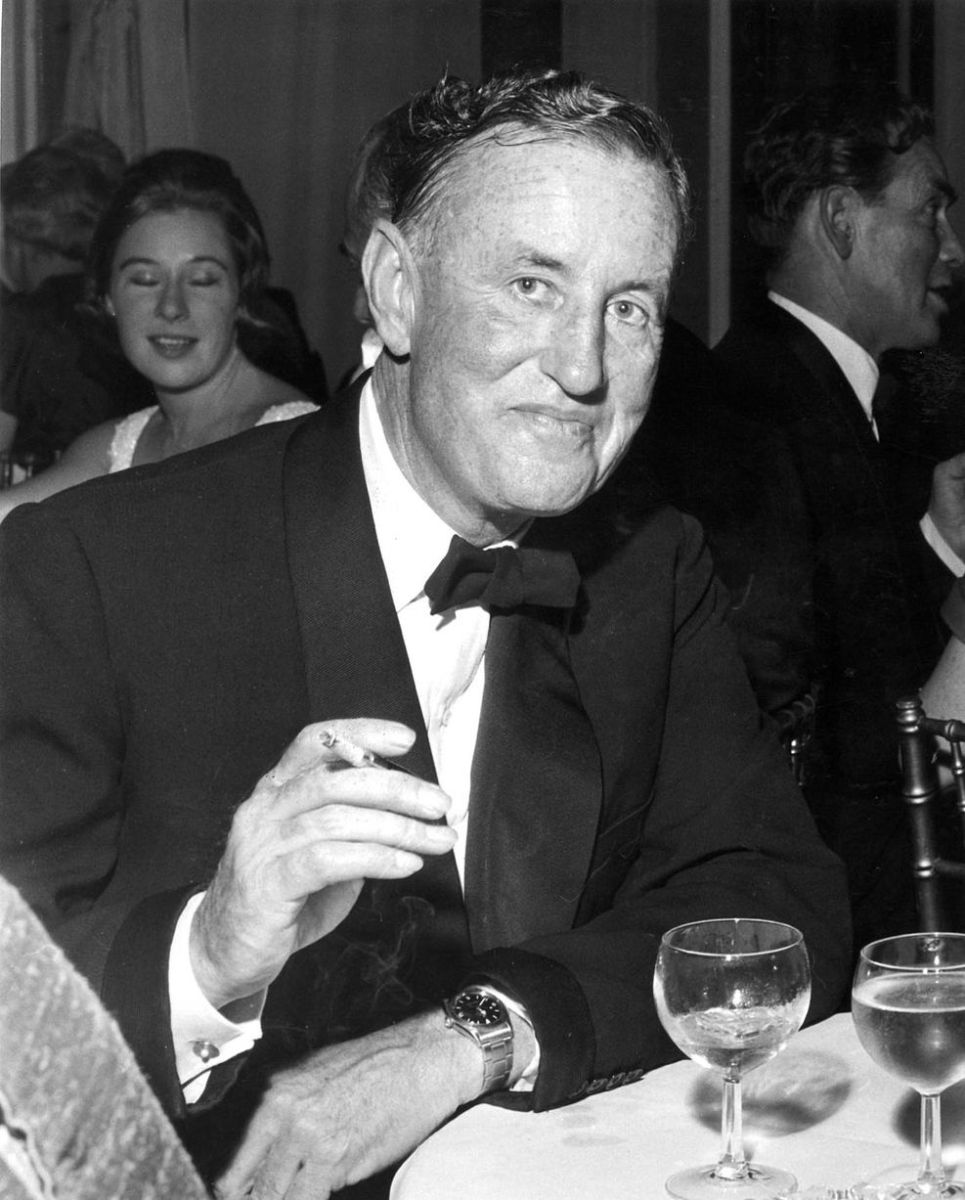 Can you crack the secret code on Ian Fleming s cufflinks Bond Lifestyle