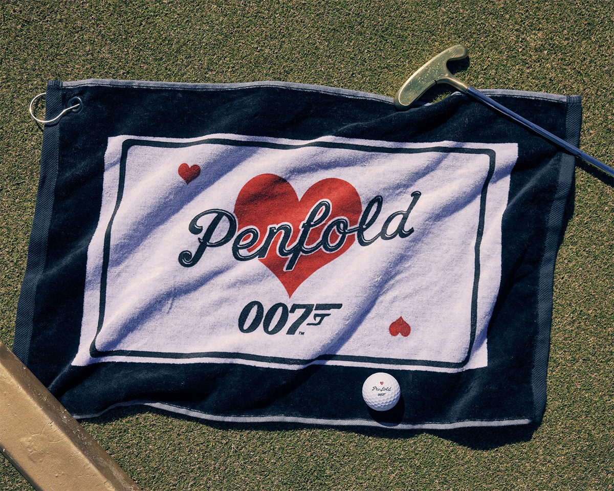 Penfold Hearts 007 golf towel