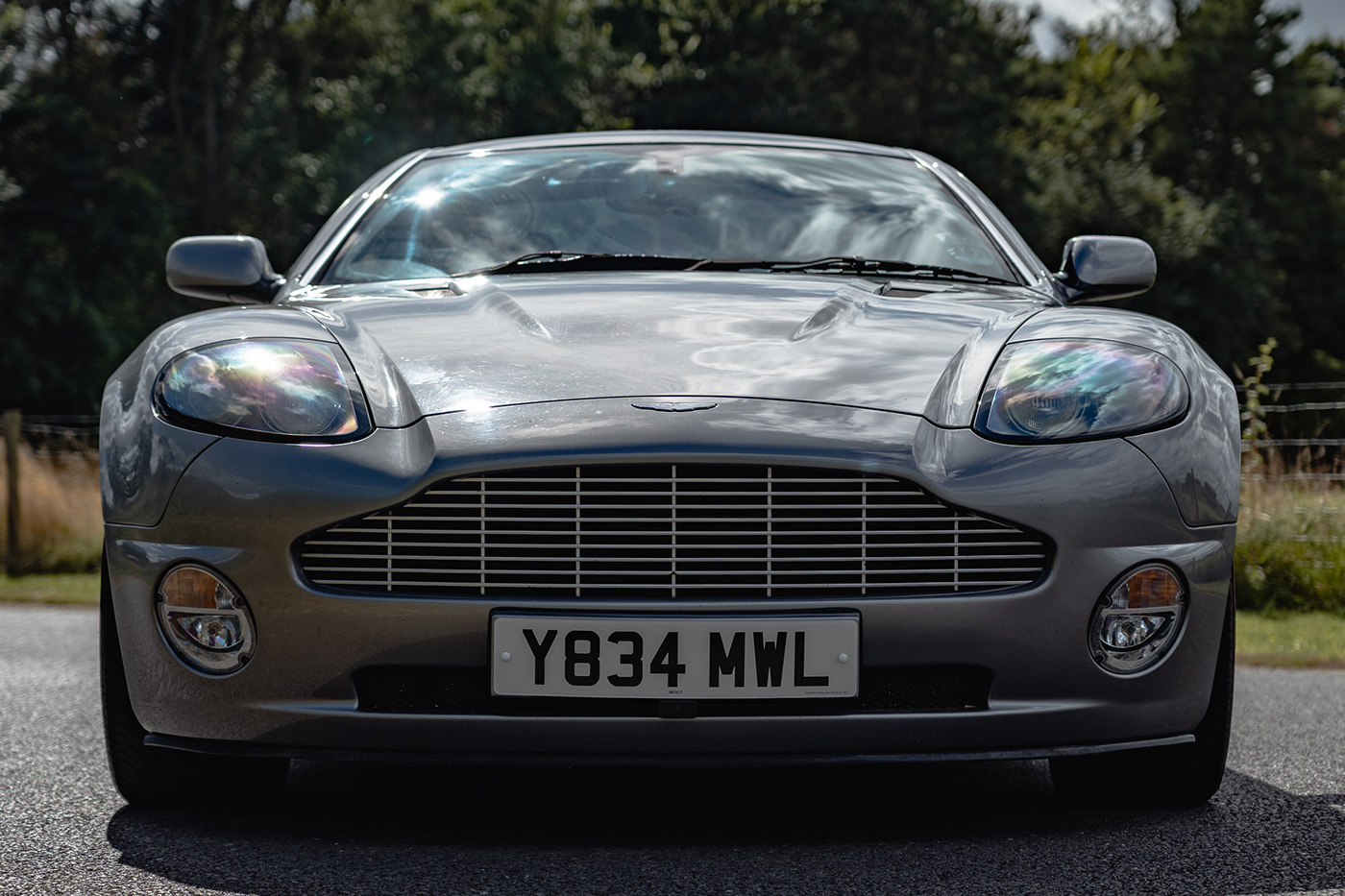 2001 Aston Martin Vanquish Press Car sells at Auction | Bond Lifestyle