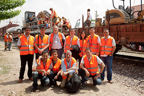 Caterpillar 320D L Hydraulic Excavator | Bond Lifestyle