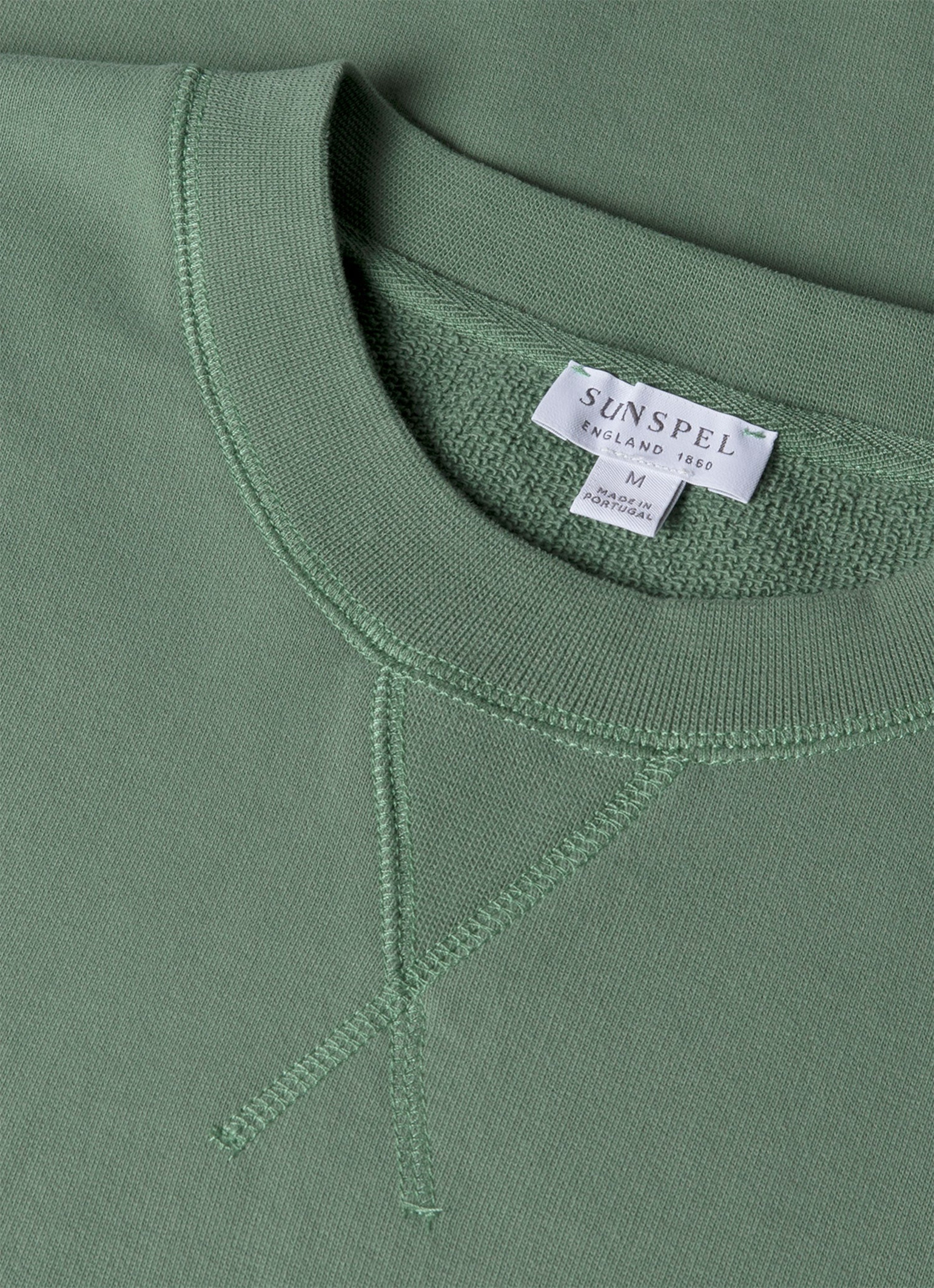 sunspel green shirt detail brad pitt