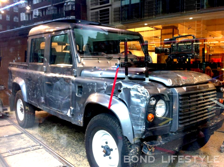 Land Rover Defender Double Cab | Bond Lifestyle