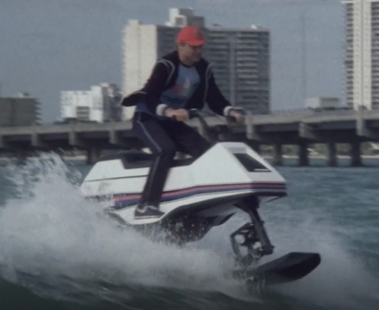 Wetbike (The Spy Who Loved Me) Bond Lifestyle