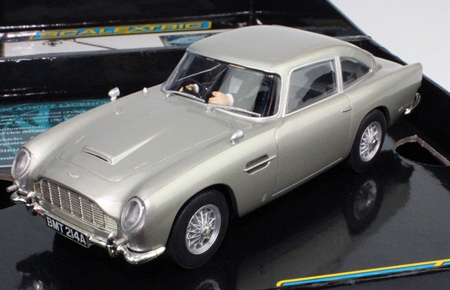 Scalextric aston martin top db5