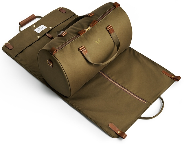 Bennett Winch The S.C Holdall is a holdall and suit carrier - each element can be used separately.