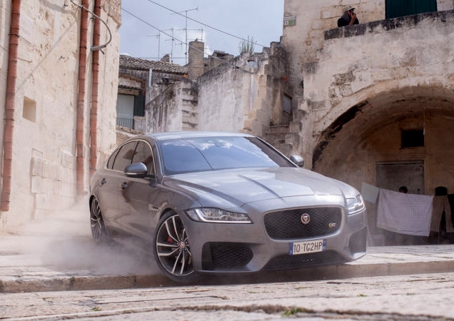Jaguar XF in the No Time To Die chase scene in Matera, Italy