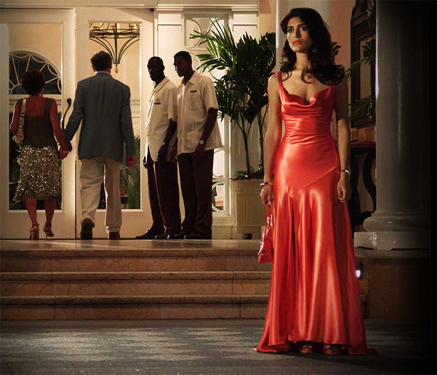Caterina Murino wearing the Jenny Packham Lace-Up Gown in Casino Royale.