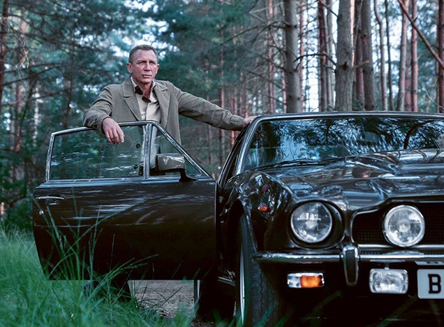 James Bond wears a Connolly x Finamore shirt in No Time To Die