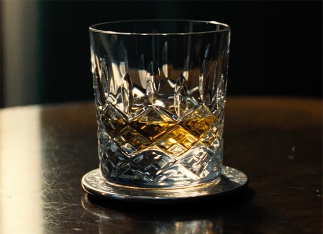 Royal Doulton Highclere Tumbler Bond Lifestyle