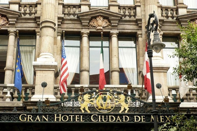 Gran Hotel Ciudad de México (this entrance is not seen in the film)
