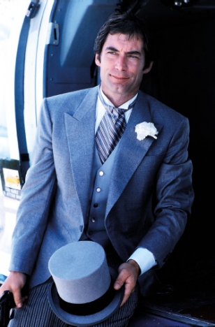 Timothy Dalton with the Lock & Co. Hatters velvet top hat in Licence To Kill