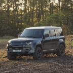 New Land Rover Defender in No Time To Die